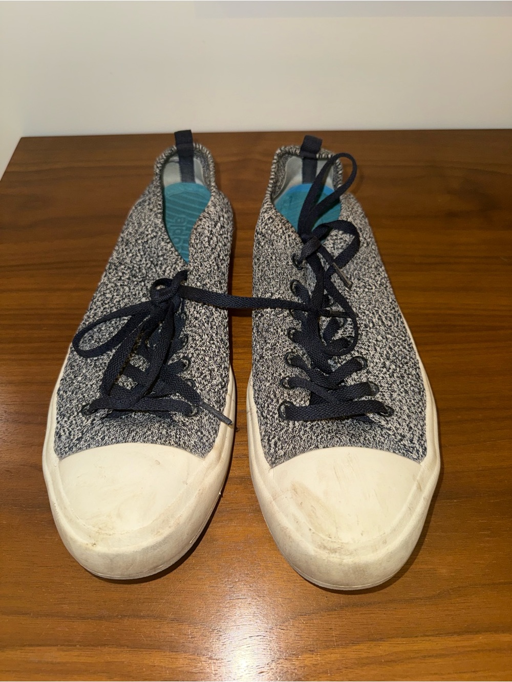 Casual Knit Lace-Up Sneakers in Heather Gray and Navy